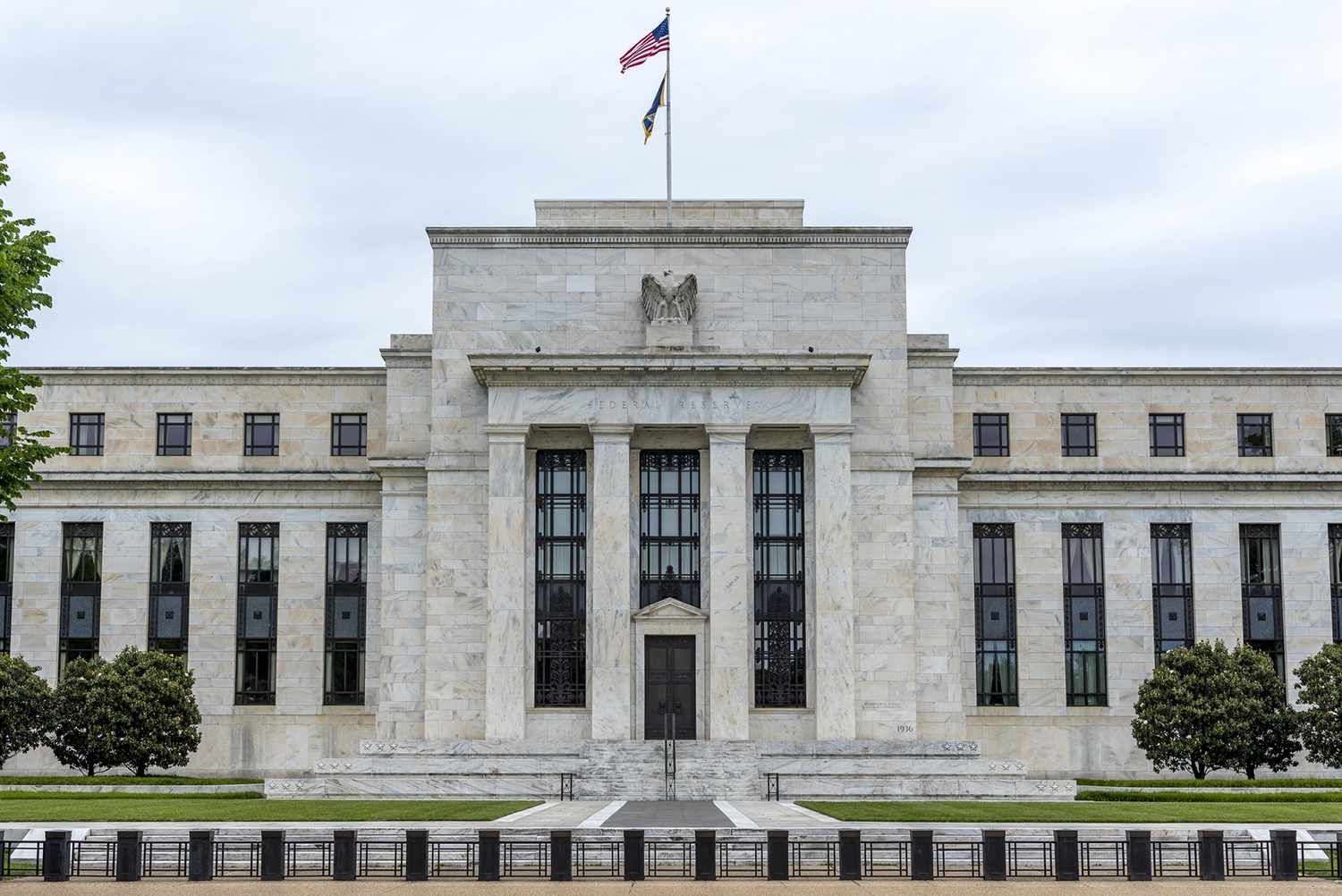 Why are the Federal Reserve meeting minutes important? How is it related to the global financial crisis of 2008?