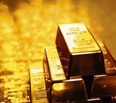 الذهب يستقر بالقرب من أعلى مستوياته في شهر